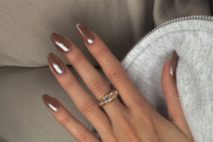 A fall nail color manicure